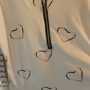 White and gray stripes